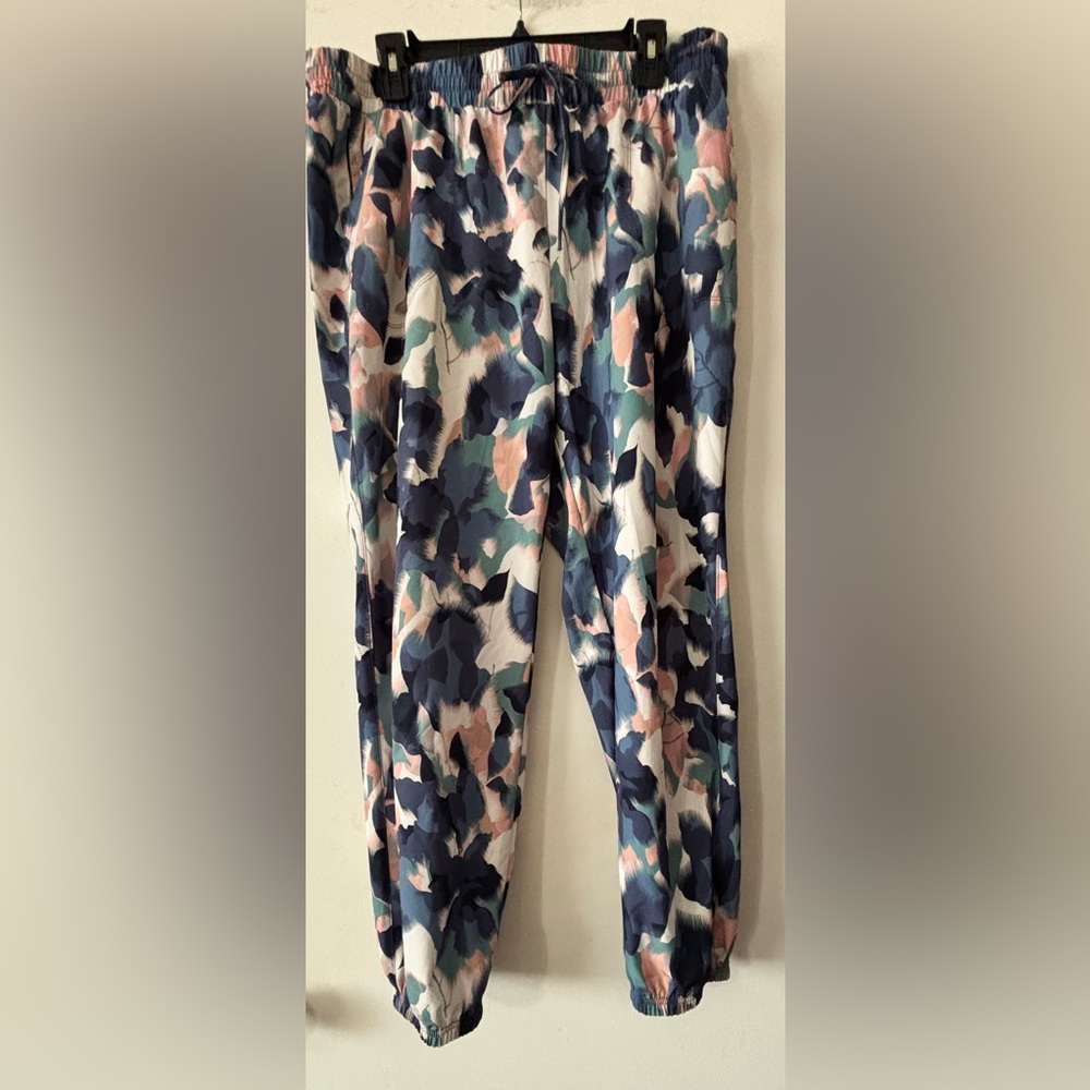 Zac & Rachel Multicolor Abstract Women's Pants